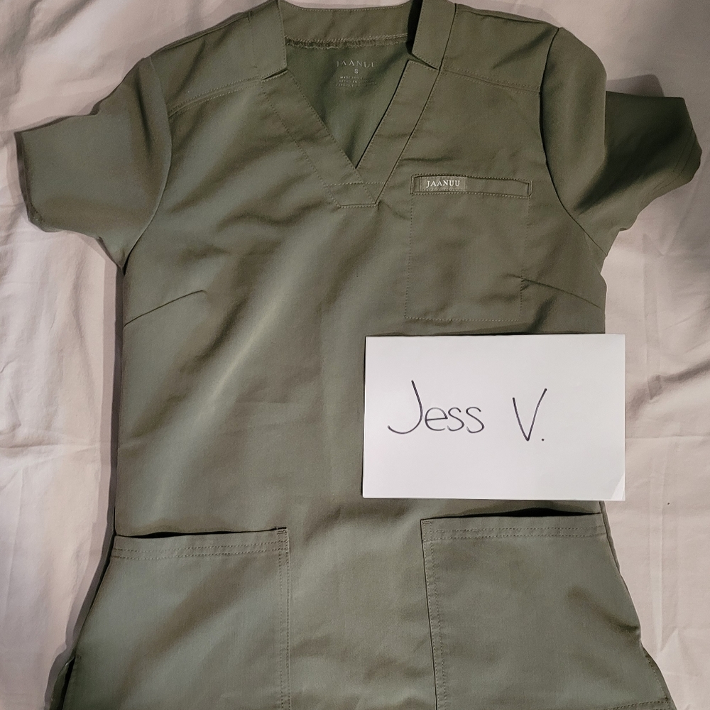 Jaanuu scrubs - Picture 2 of 2